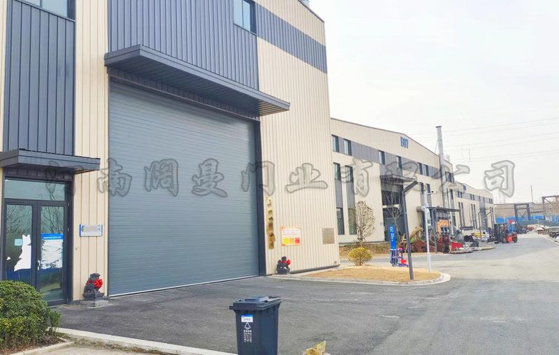 河南奧克斯產業園提升門